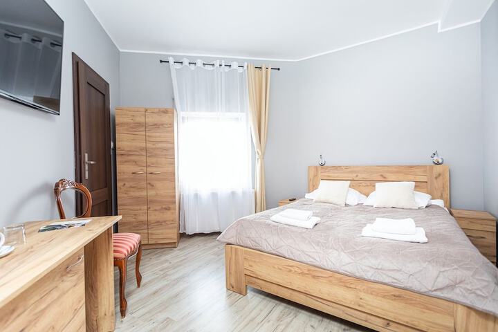 Room 48 of 168
