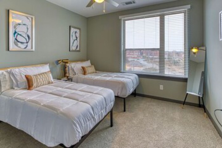 Room 251 of 283