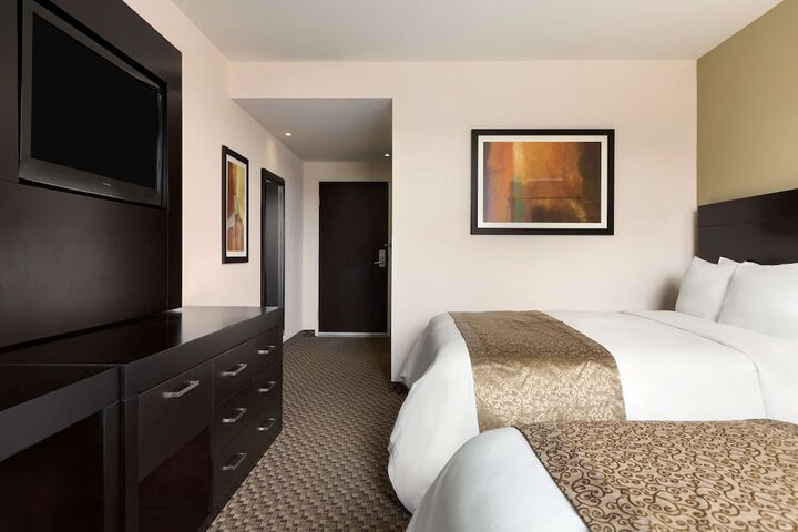 Room 12 of 43