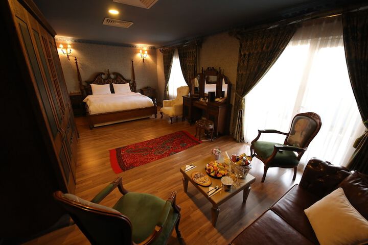 Room 21 of 66