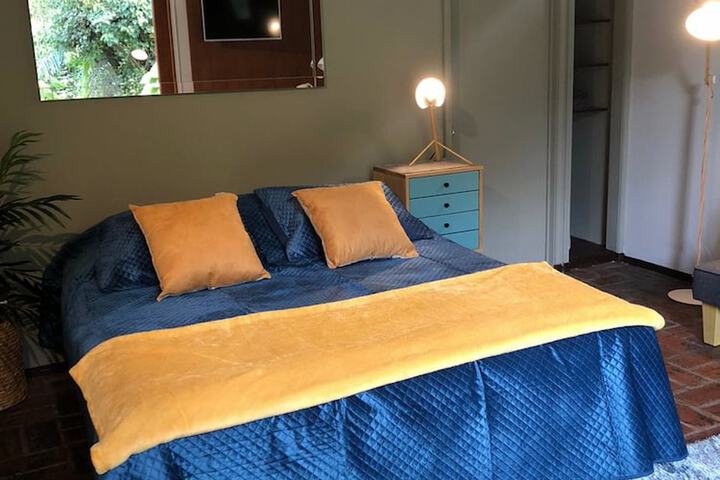 Room 16 of 64