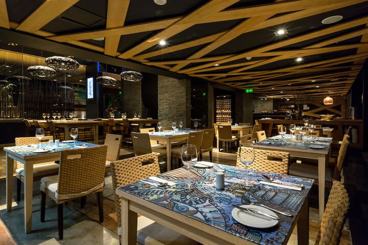 Dining 50 of 67