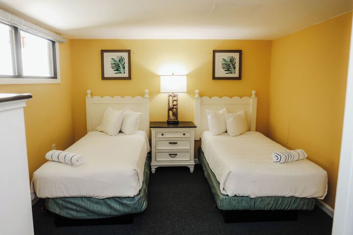 Room 28 of 134