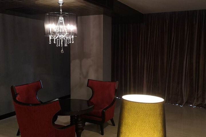 Room 37 of 89