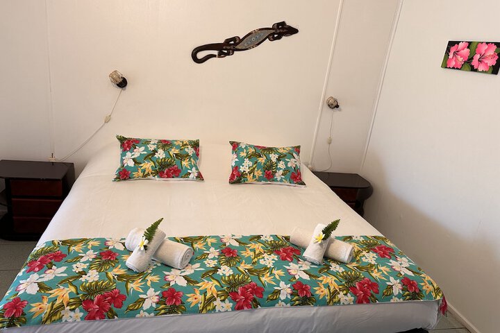 Room 3 of 73
