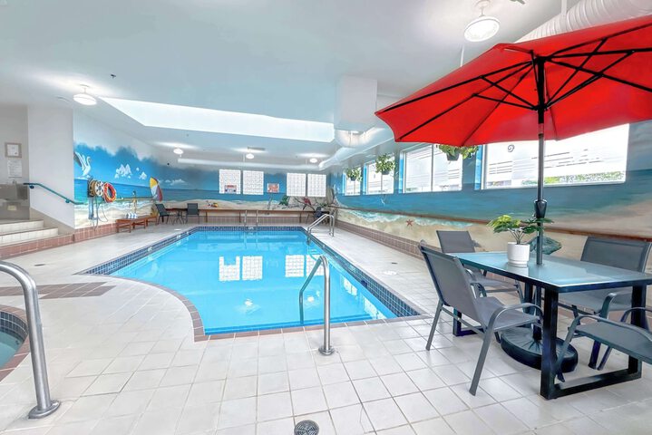 Hotel with Pool