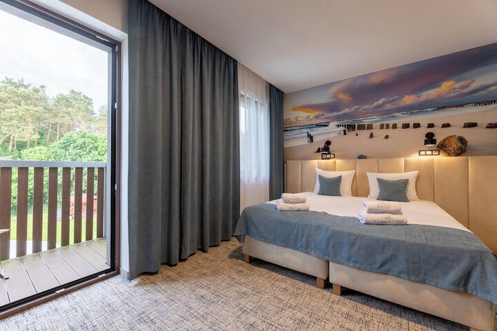 Room 10 of 61