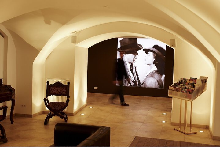 Entrance & Lobby