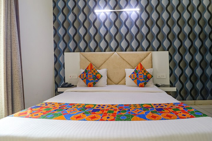 Room 21 of 35