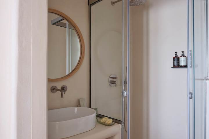 Room 74 of 169