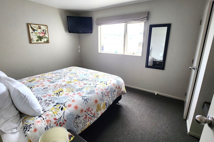 Room 16 of 55