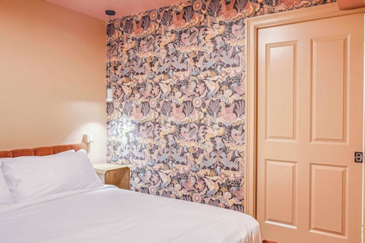 Room 10 of 79