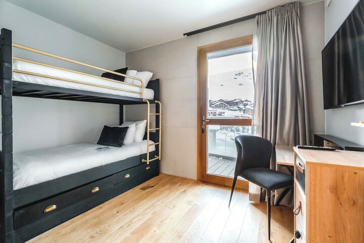 Room 15 of 58