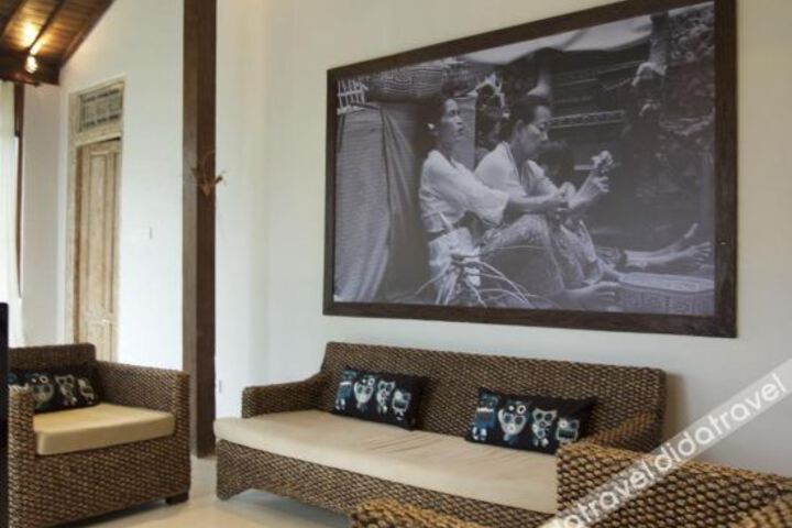 Hotel Interior 9 of 33