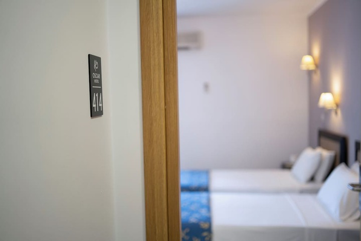 Room 11 of 53