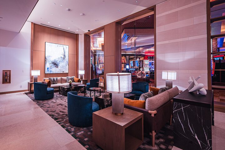 Lounge 181 of 211