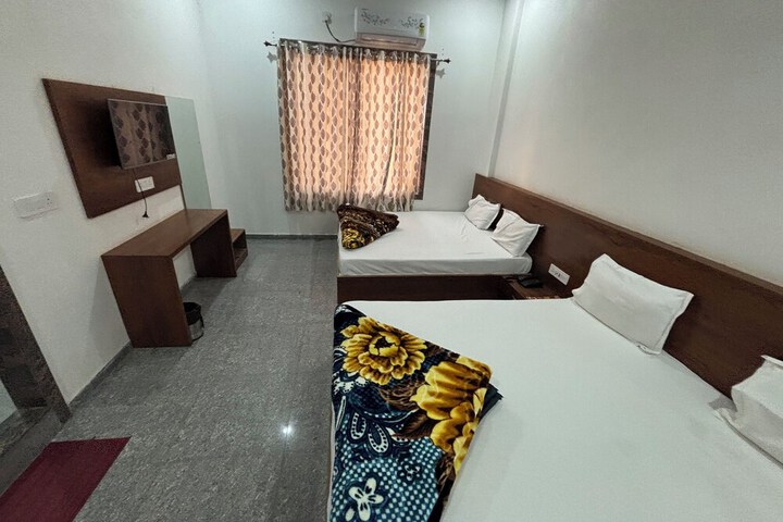 Room 22 of 63