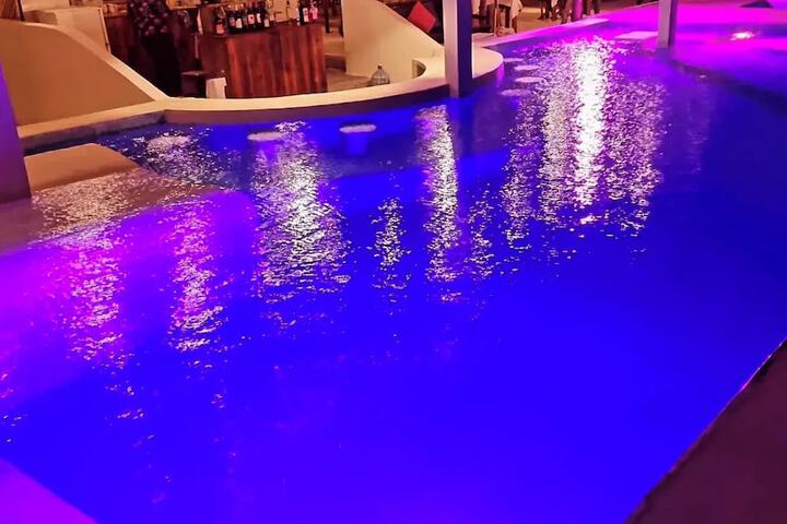 Pool 61 of 85