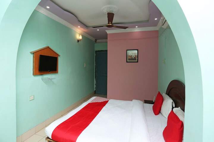 Room 7 of 15