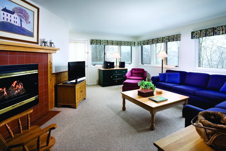 Room 3 of 63