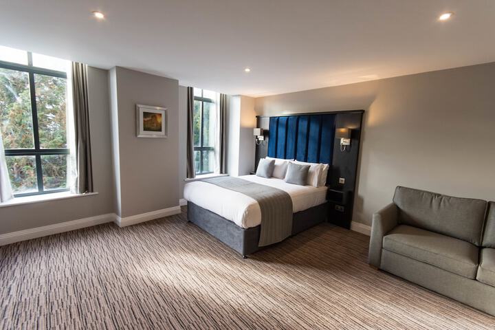 Room 2 of 46