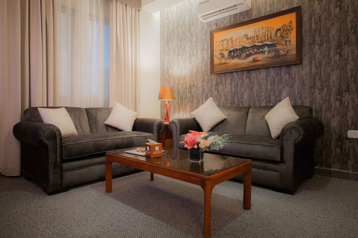 Room 18 of 22