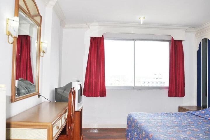 Room 12 of 54