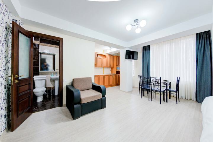 Room 9 of 29