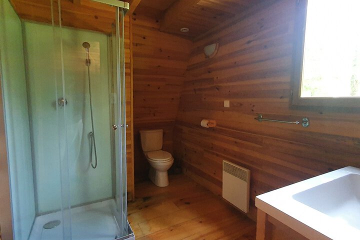 Room 15 of 224