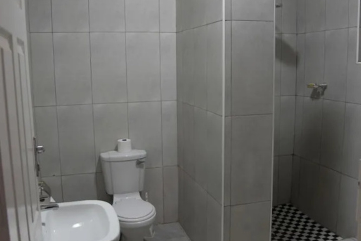 Room 5 of 12
