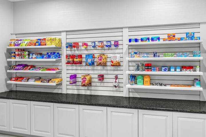 Snack bar