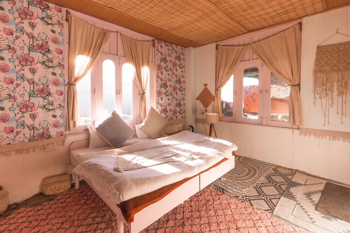 Room 34 of 68