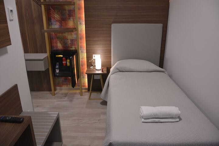 Room 7 of 44