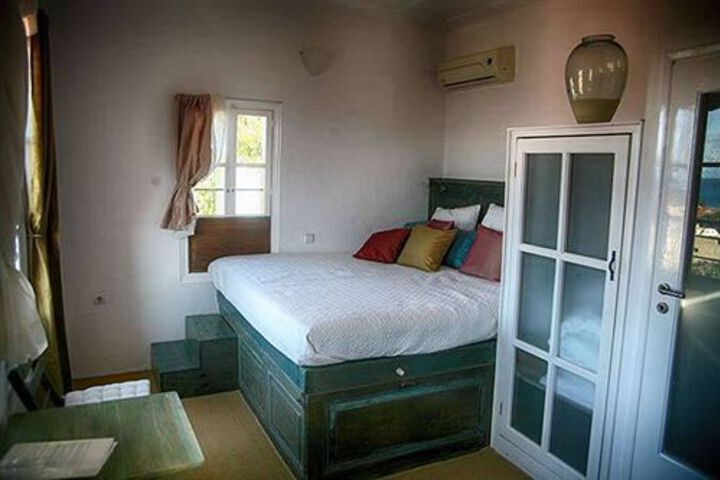 Room 3 of 14