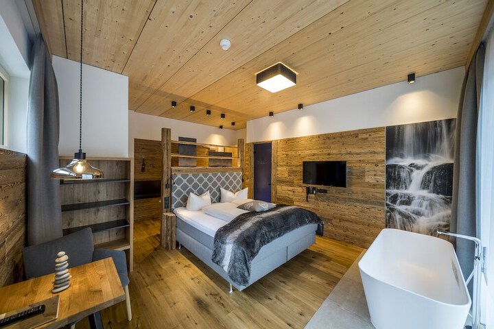Room 15 of 56