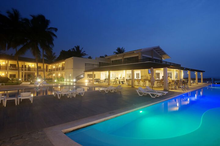 Pools & Facilities
