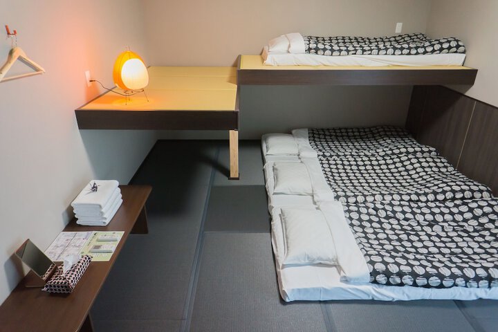 Room 10 of 81