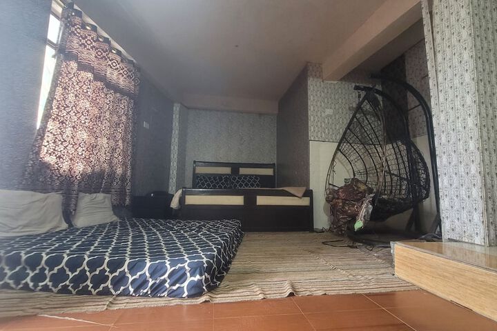 Room 21 of 36