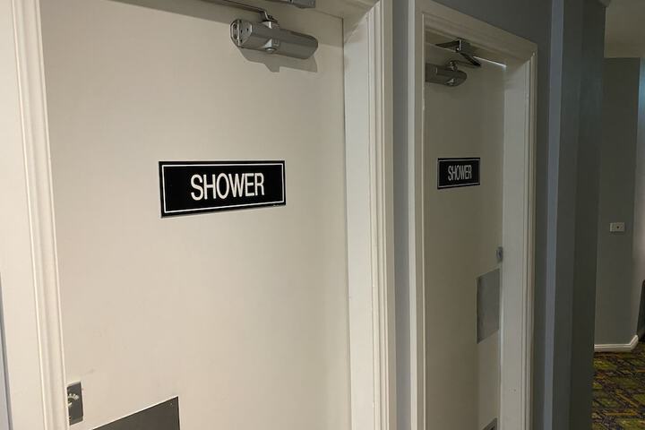 Room 34 of 46