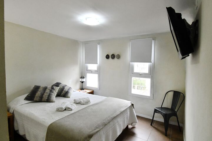Room 83 of 118
