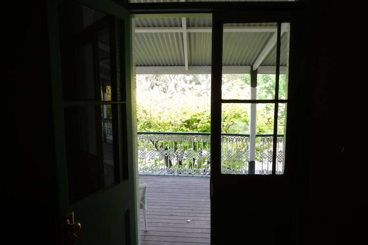 Room 27 of 45