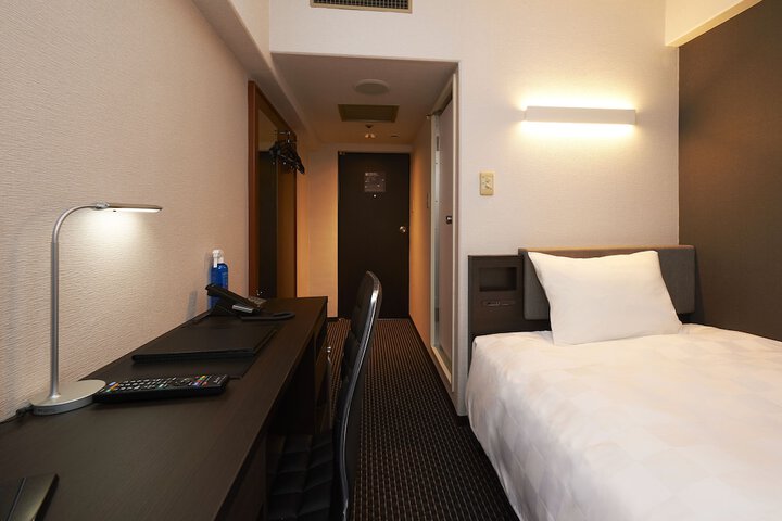 Room 26 of 91