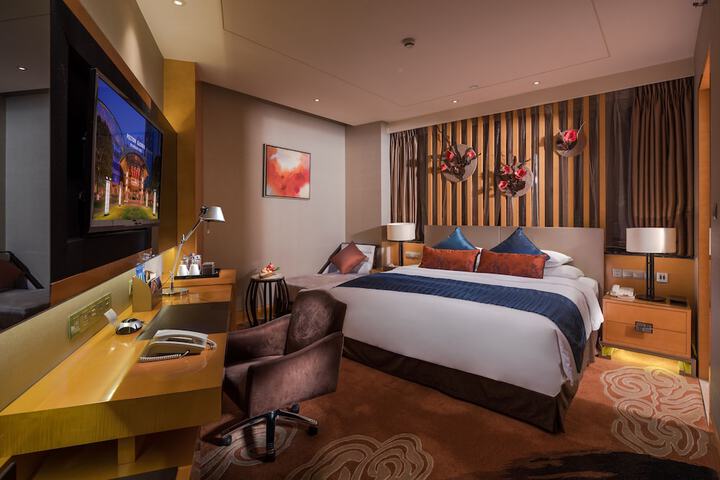 Room 4 of 59