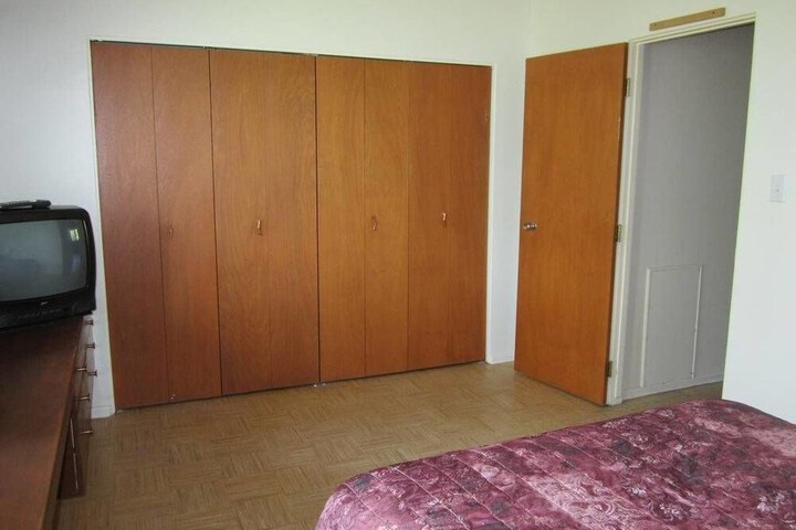 Room 7 of 34
