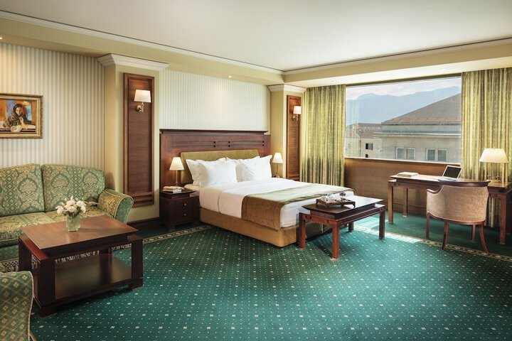 Room 30 of 71