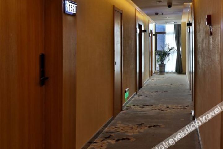 Hotel Interior 7 of 17