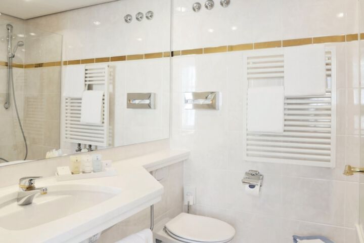 Bath Interior
