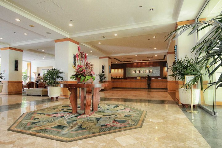 Hotel Entry
