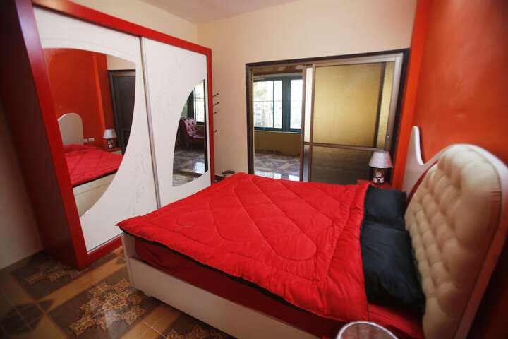 Room 8 of 26