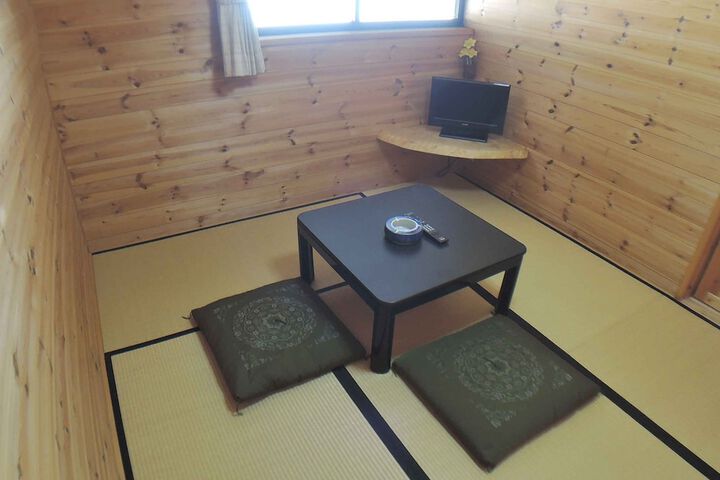 Room 10 of 30